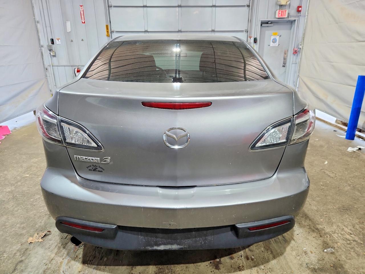 Mazda 3 I