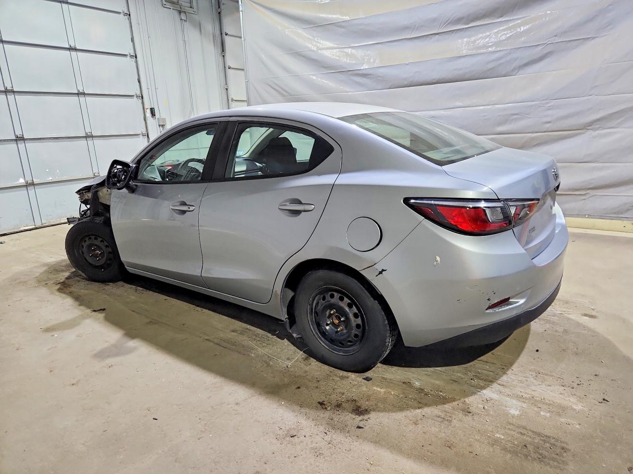 Toyota Yaris Base