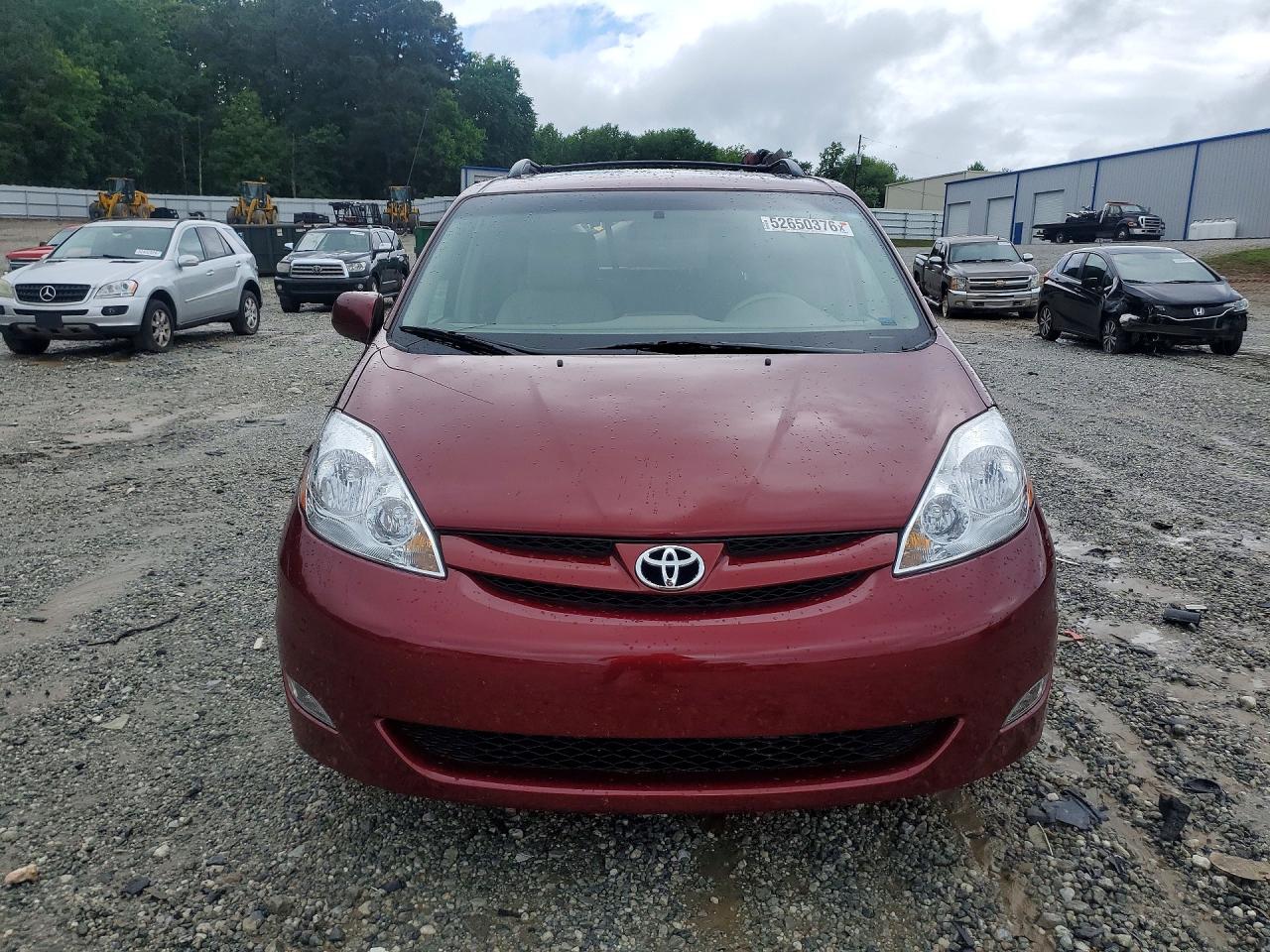 Toyota Sienna Xle