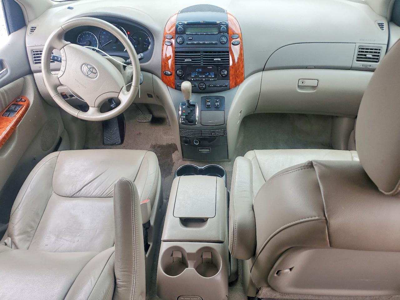 Toyota Sienna Xle