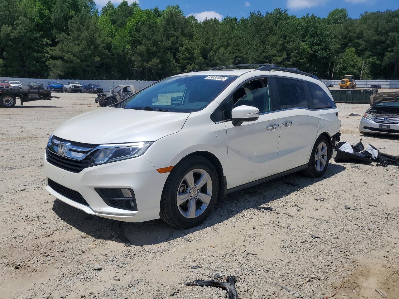 Salvage Honda Odyssey Image
