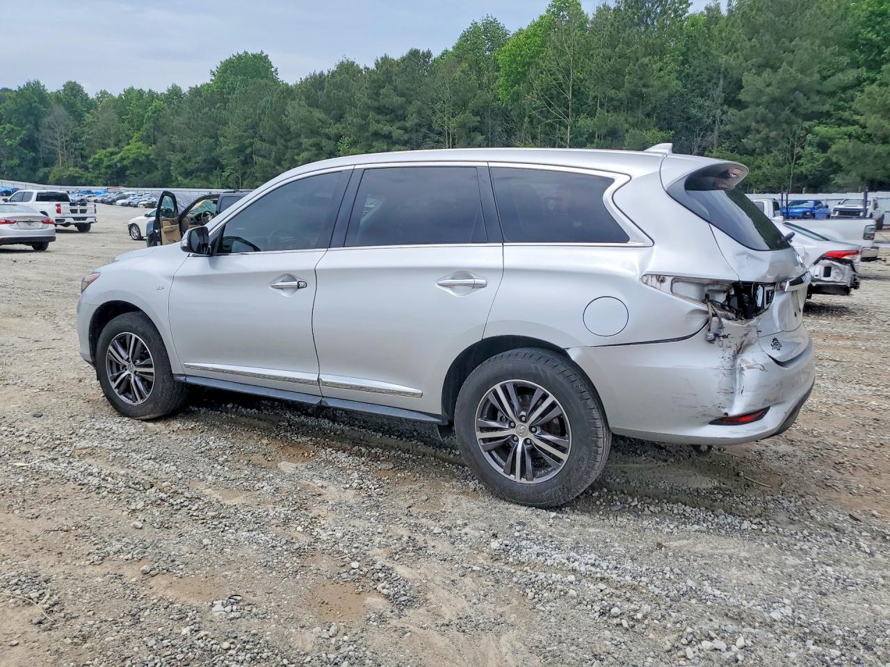 INFINITI Qx Base