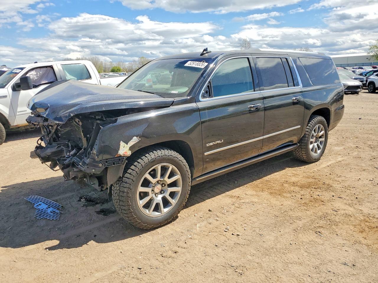 Salvage GMC Yukon Image