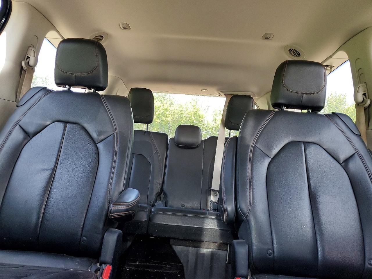 Chrysler Pacifica Touring L