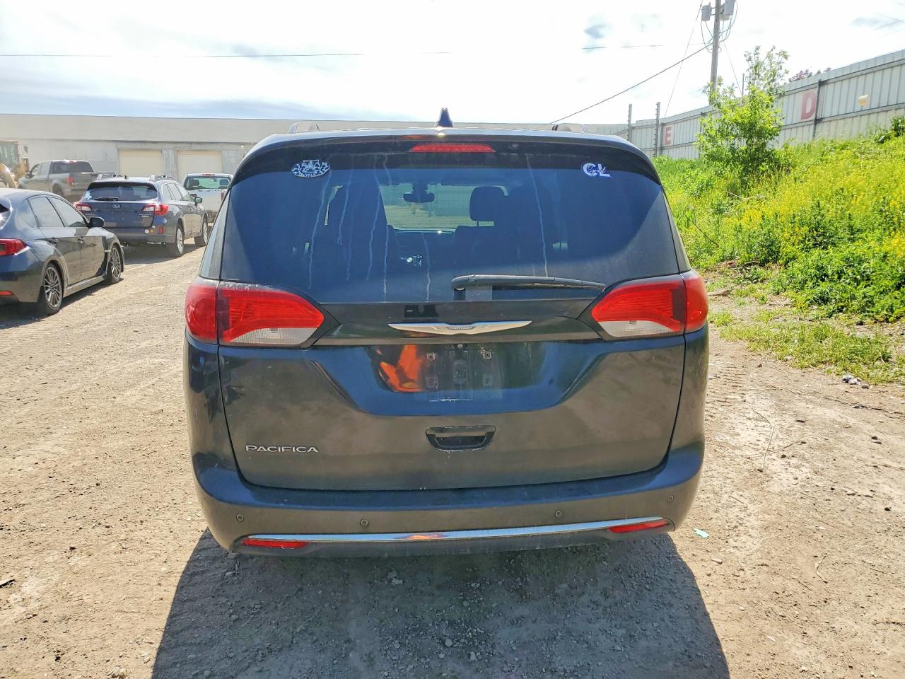 Chrysler Pacifica Touring L