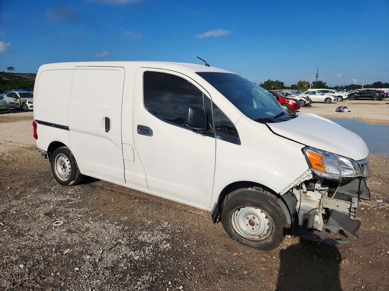 Nissan Nv