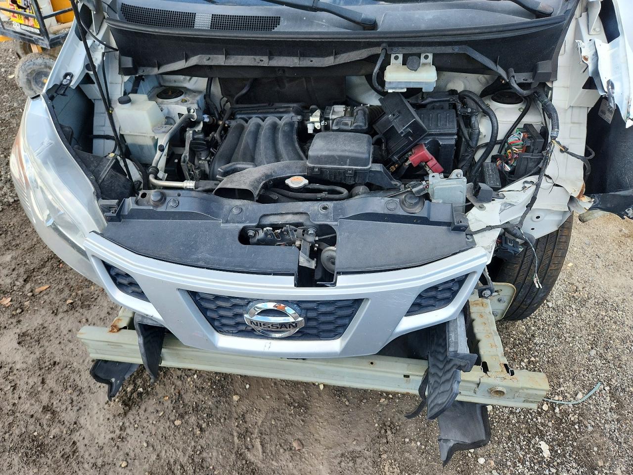 Nissan Nv