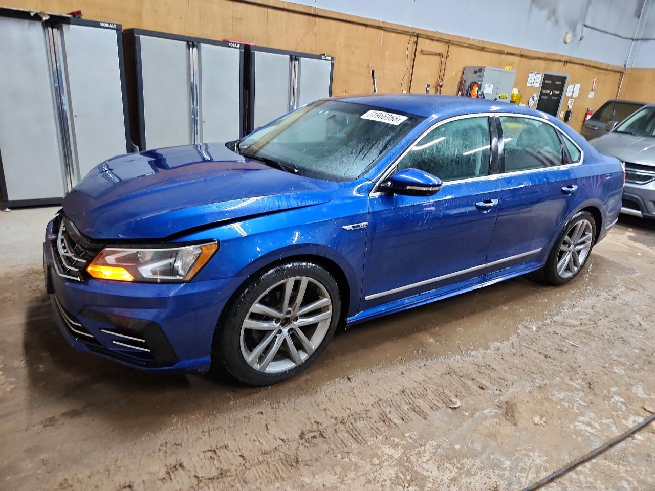 Salvage Volkswagen Passat Image