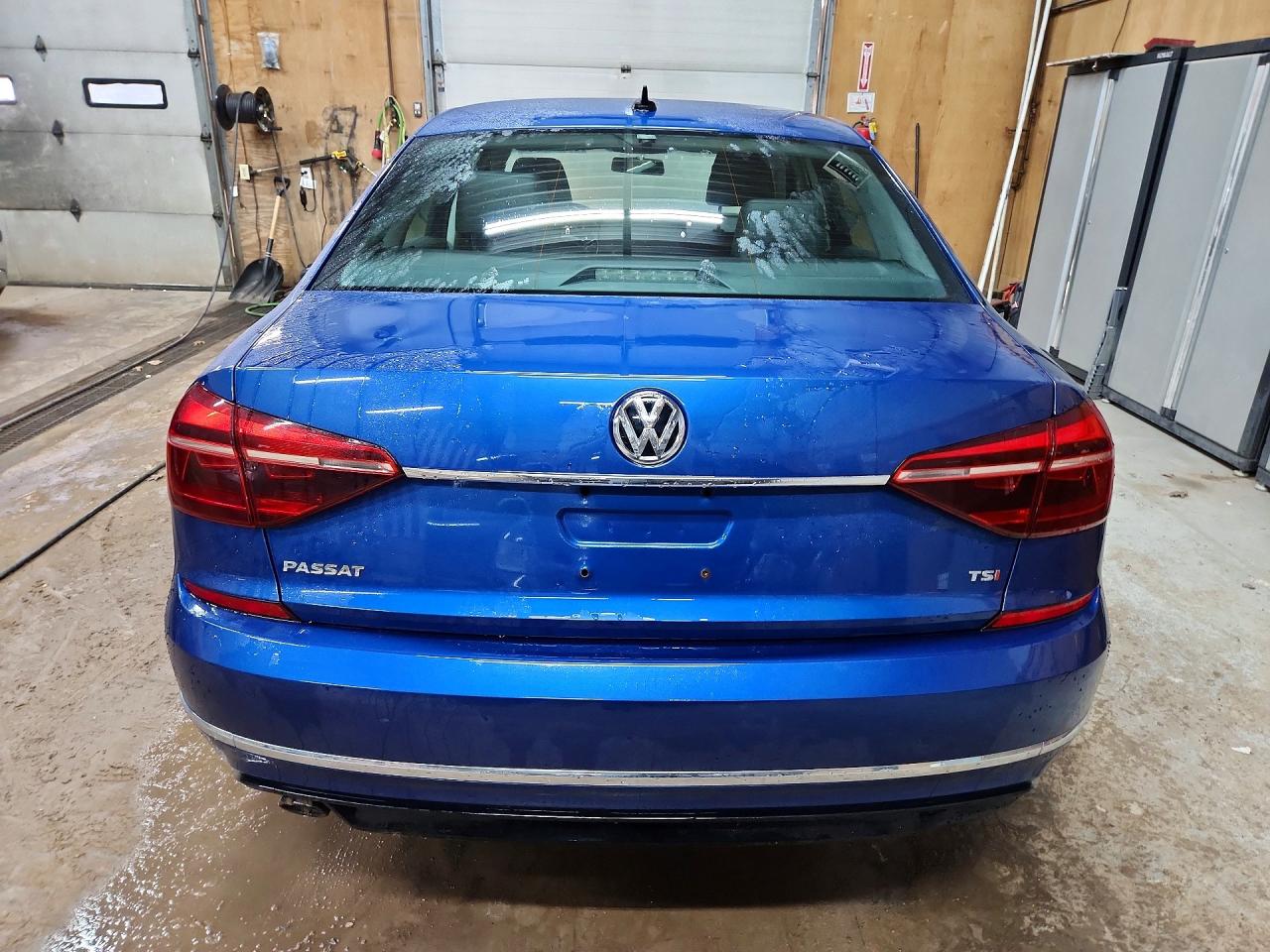 Volkswagen Passat R-line