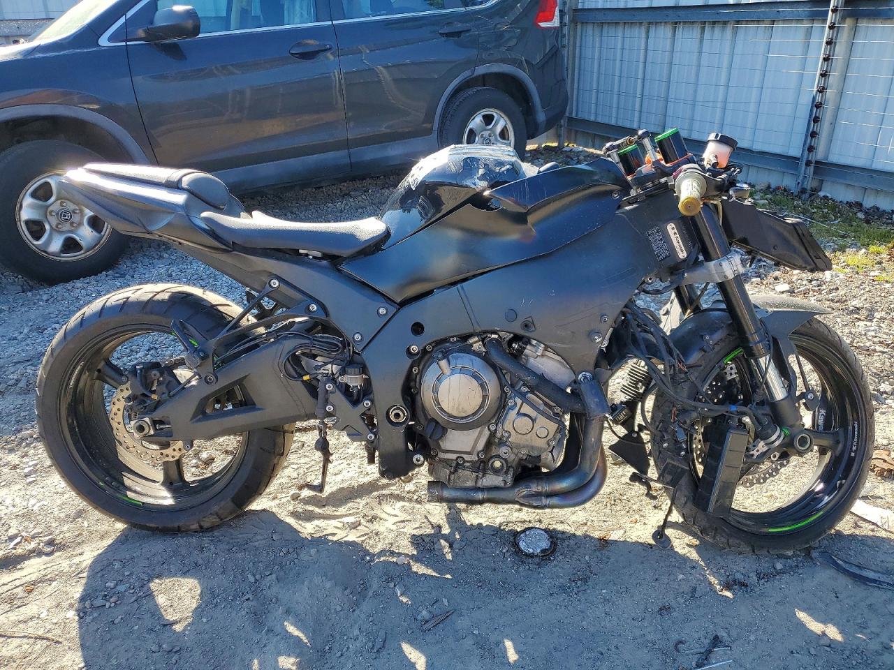 Salvage Kawasaki Zx1000 J Image