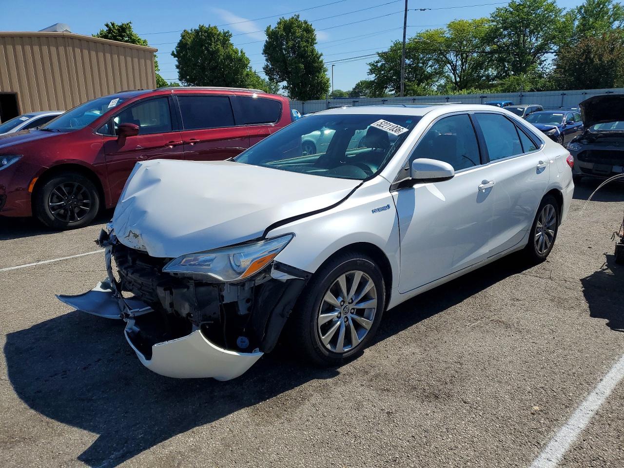 Salvage Toyota Camry Image