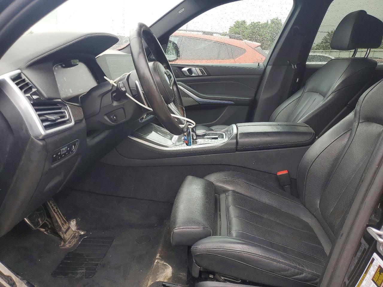 BMW X Series M50i