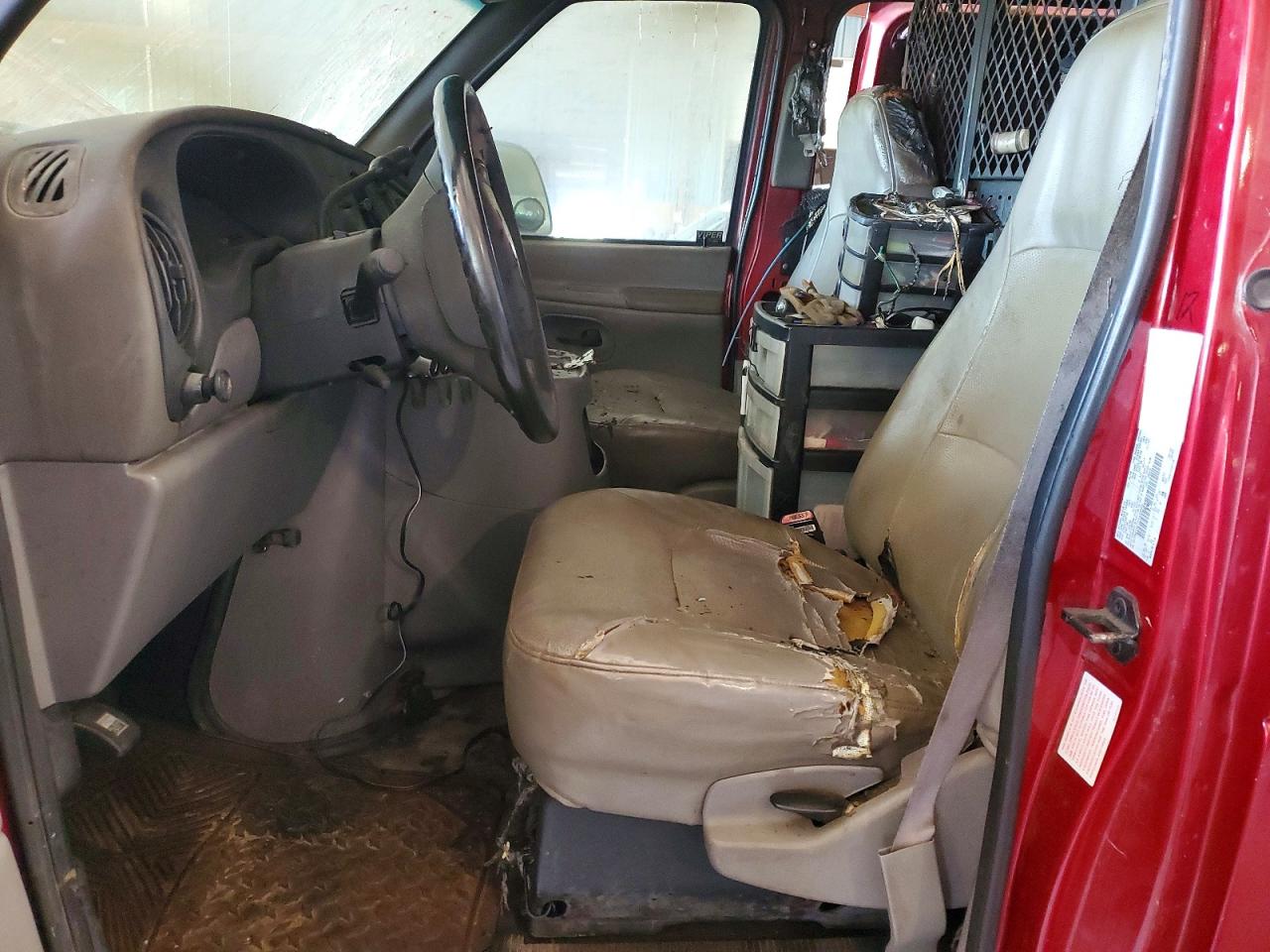 Ford Econoline E250 Van