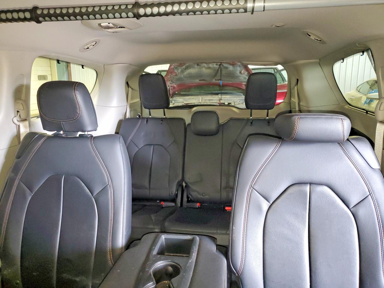 Chrysler Pacifica Touring L