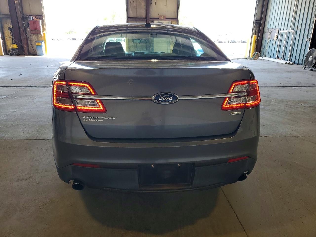 Ford Taurus Se