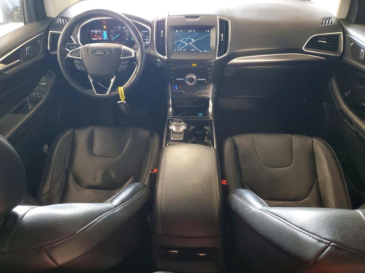 Ford Edge Titanium