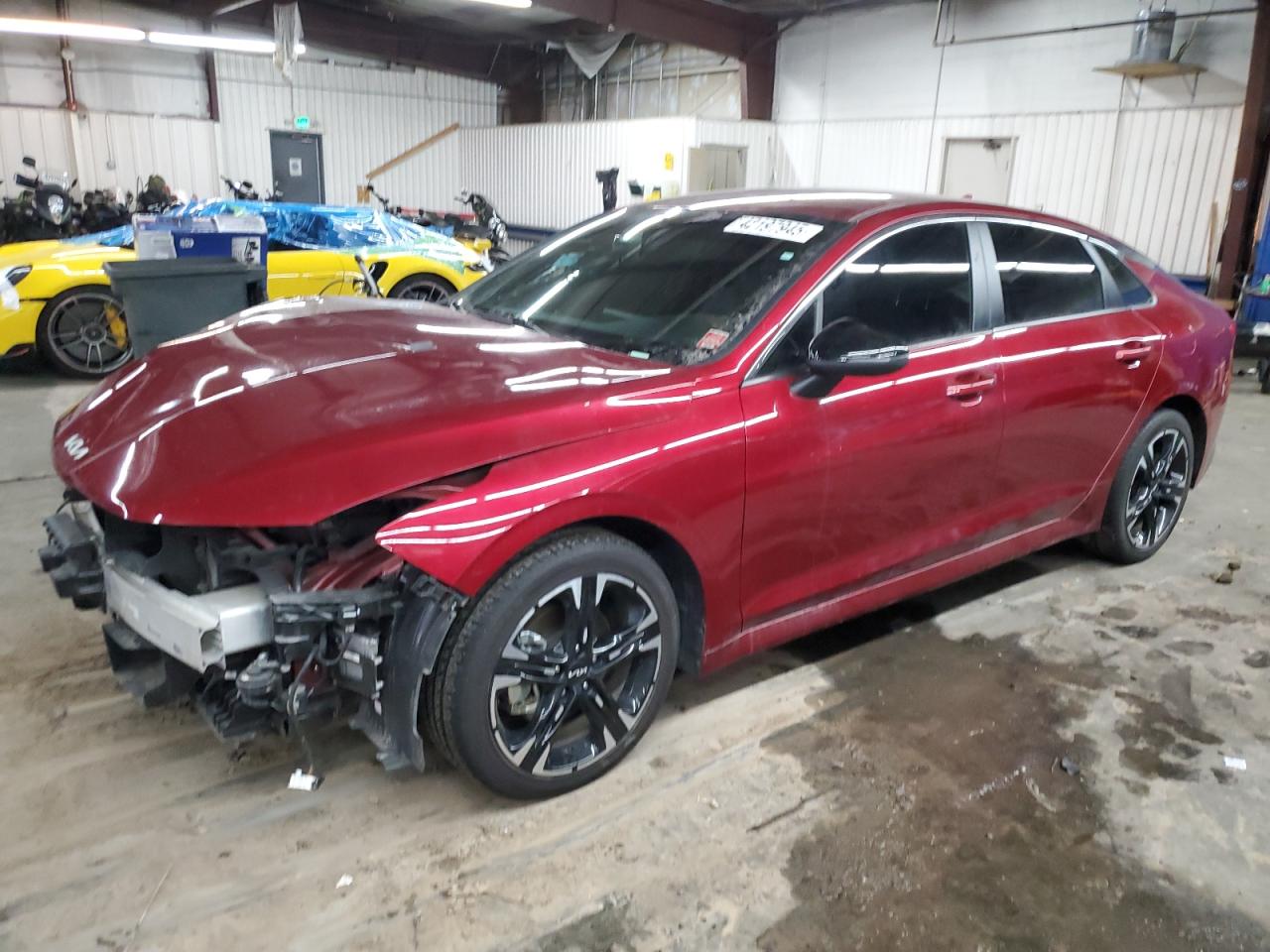 Salvage Kia K5 Image