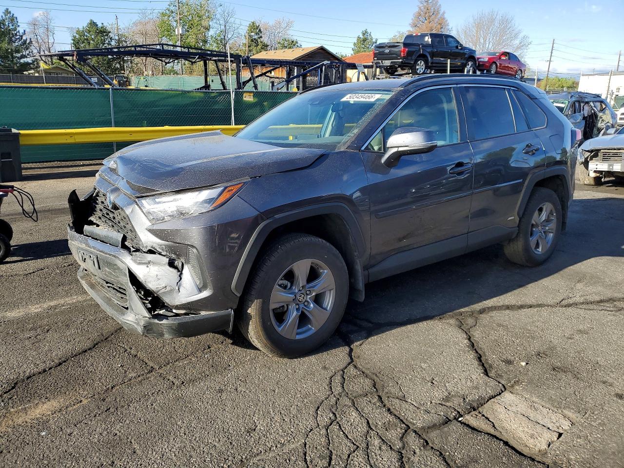 Salvage Toyota RAV4 Image