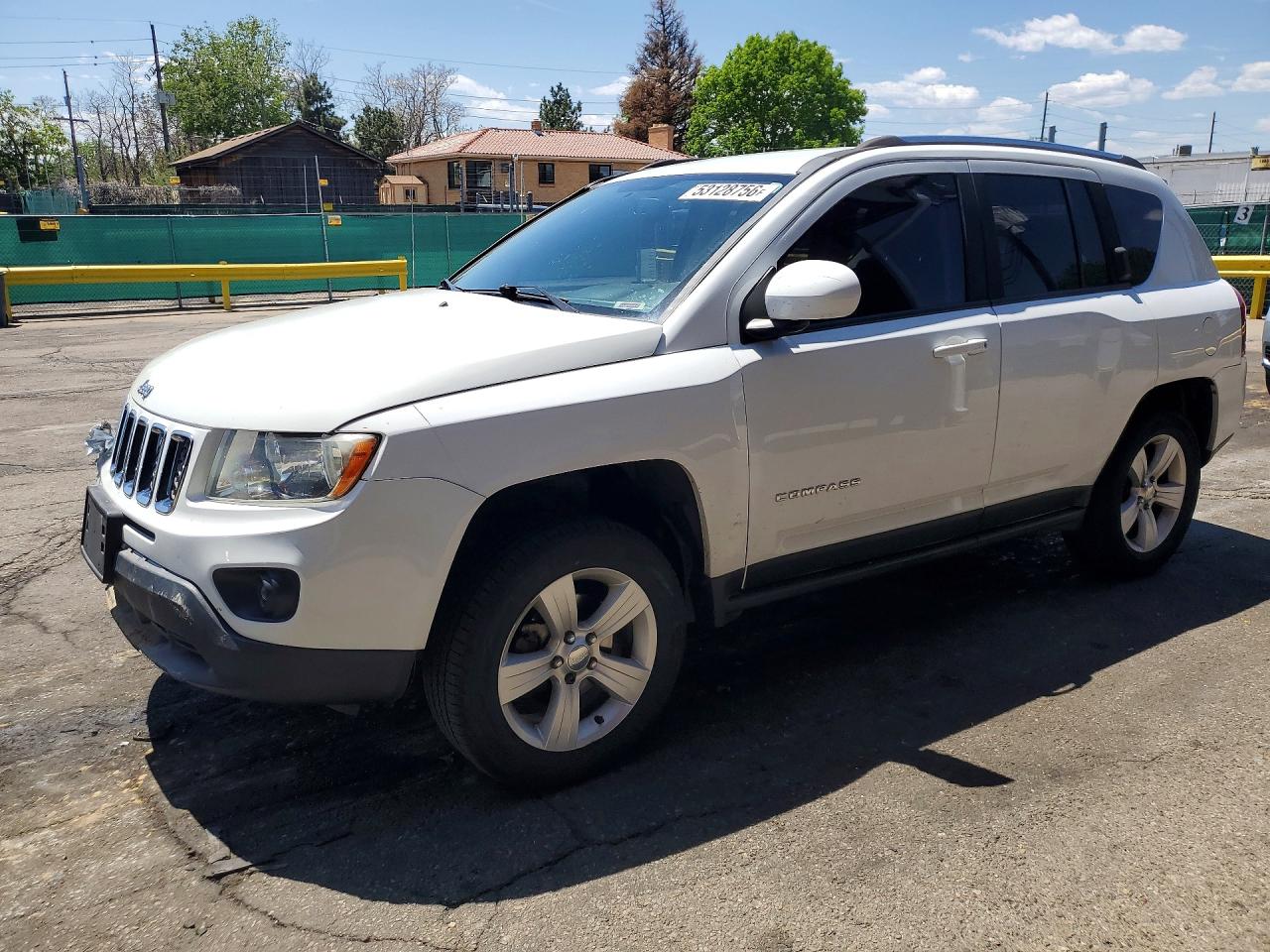 Salvage Jeep Compass Image