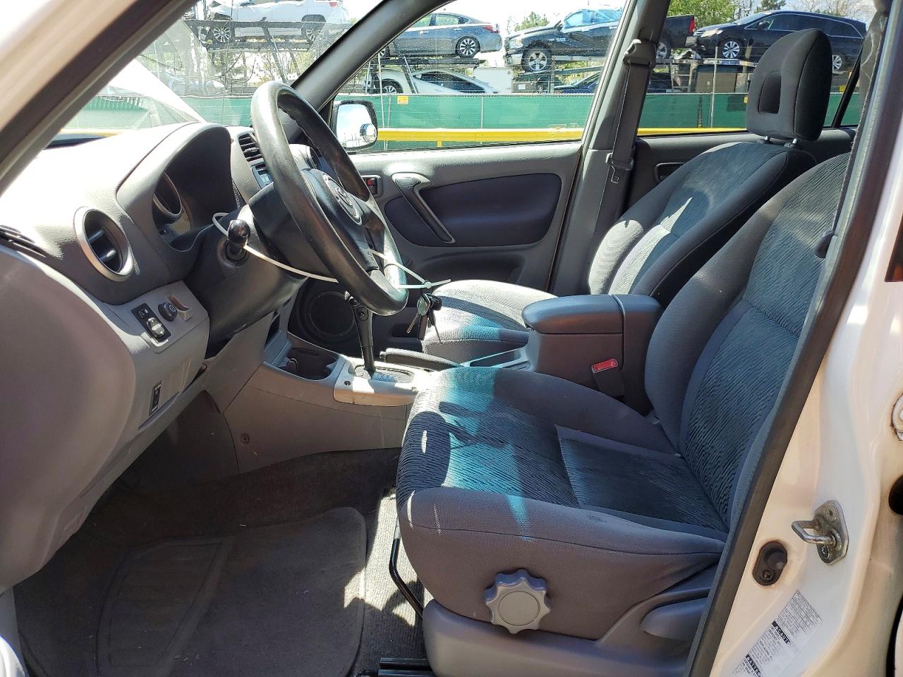 Toyota RAV4 Base