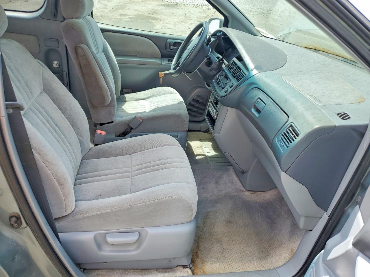 Toyota Sienna Ce