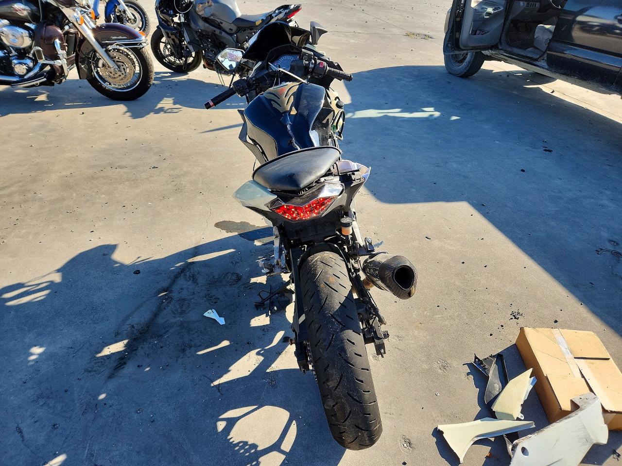 Kawasaki Ex B