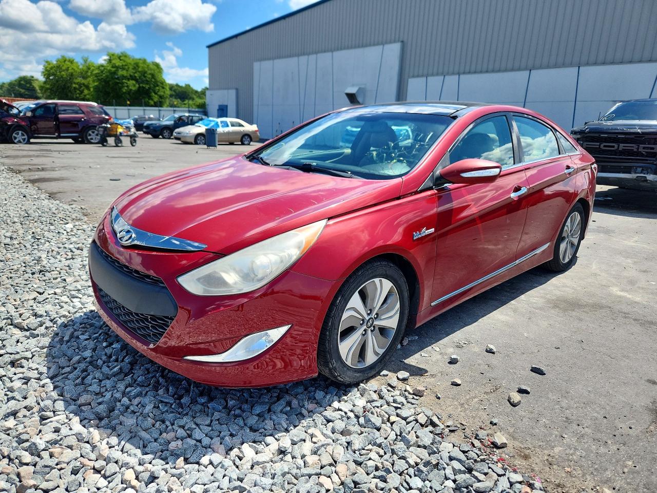 Salvage Hyundai SONATA Image