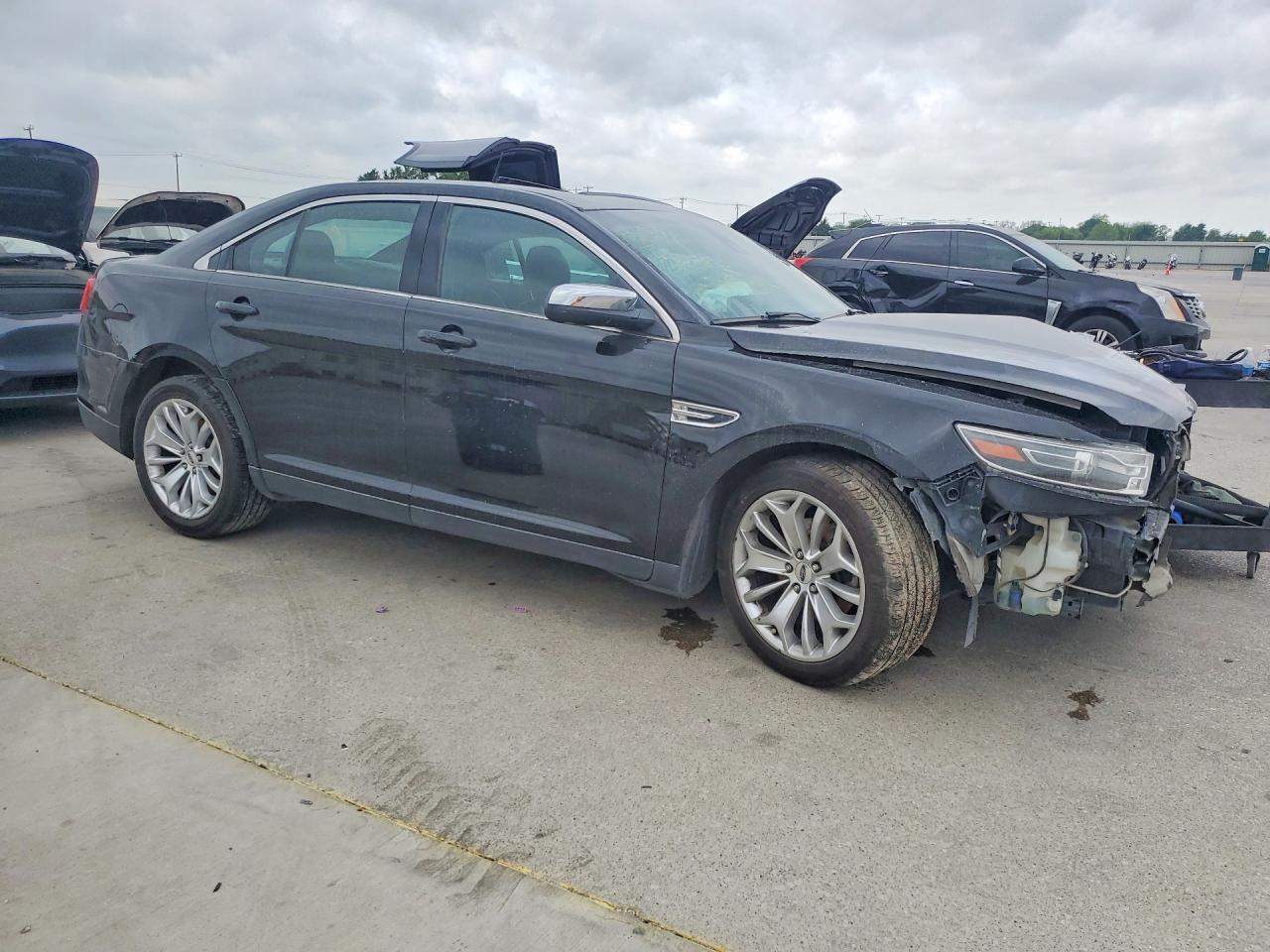Ford Taurus Limited