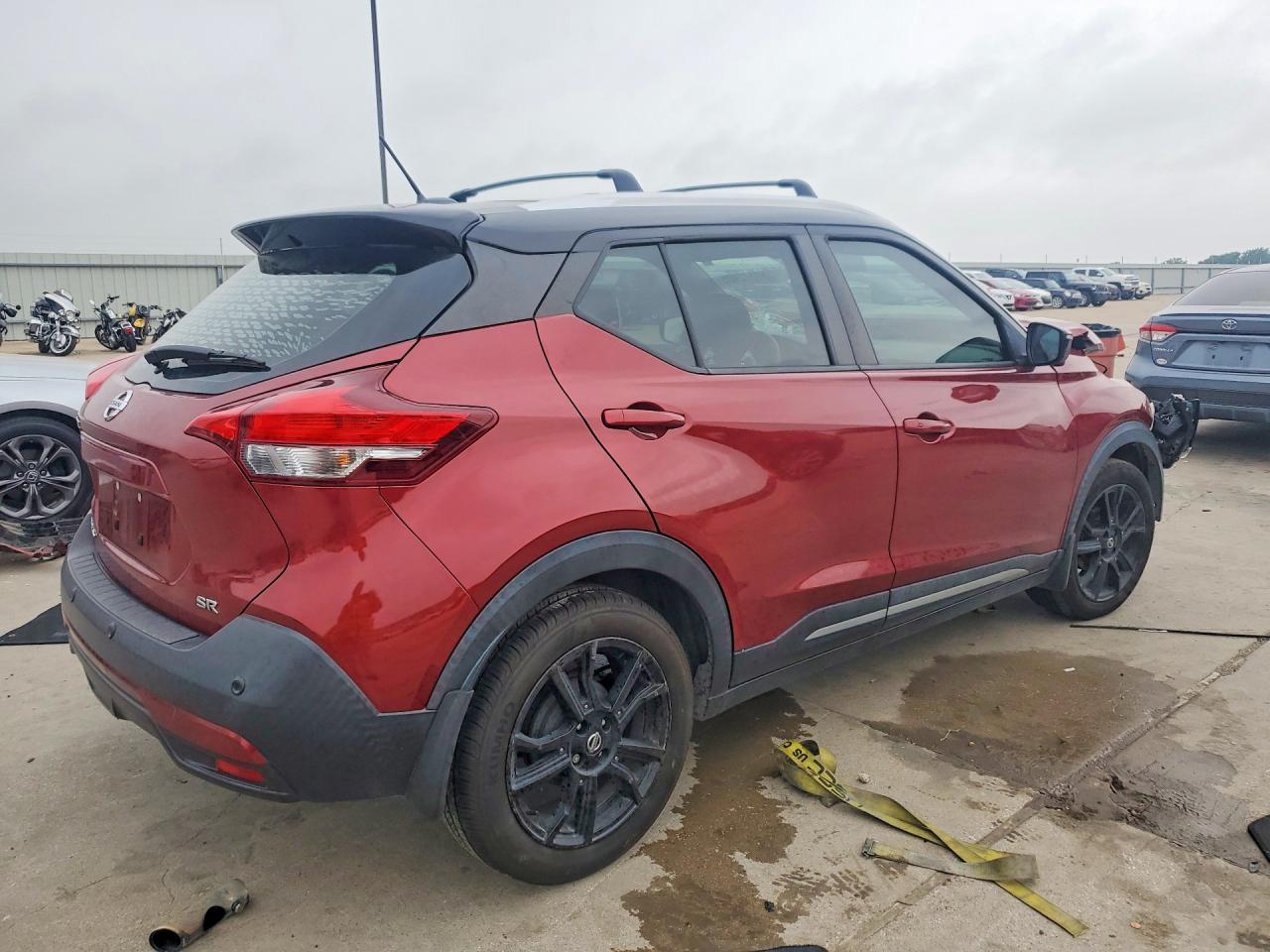 Nissan Kicks Sr