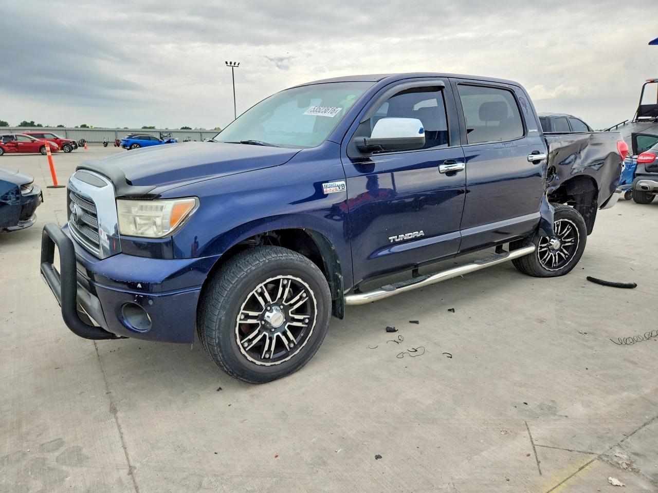 Salvage Toyota Tundra Image