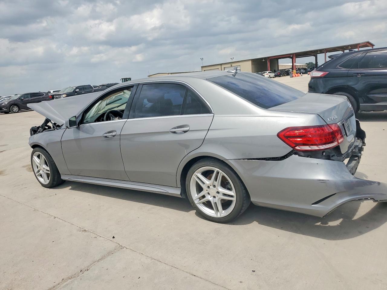 Mercedes-Benz E-Class 350