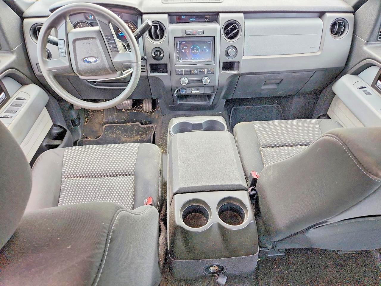 Ford F-150 Super Cab