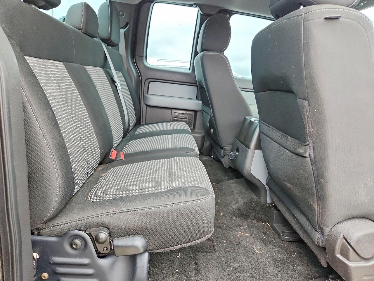 Ford F-150 Super Cab