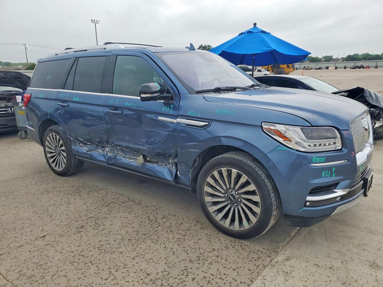Lincoln Navigator Reserve