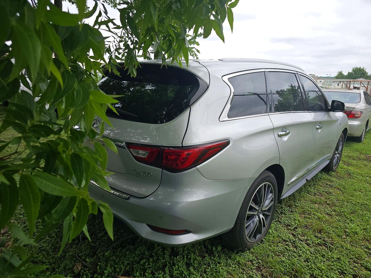 INFINITI Qx Base