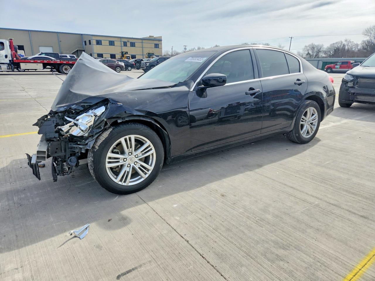 Salvage INFINITI G25 Image