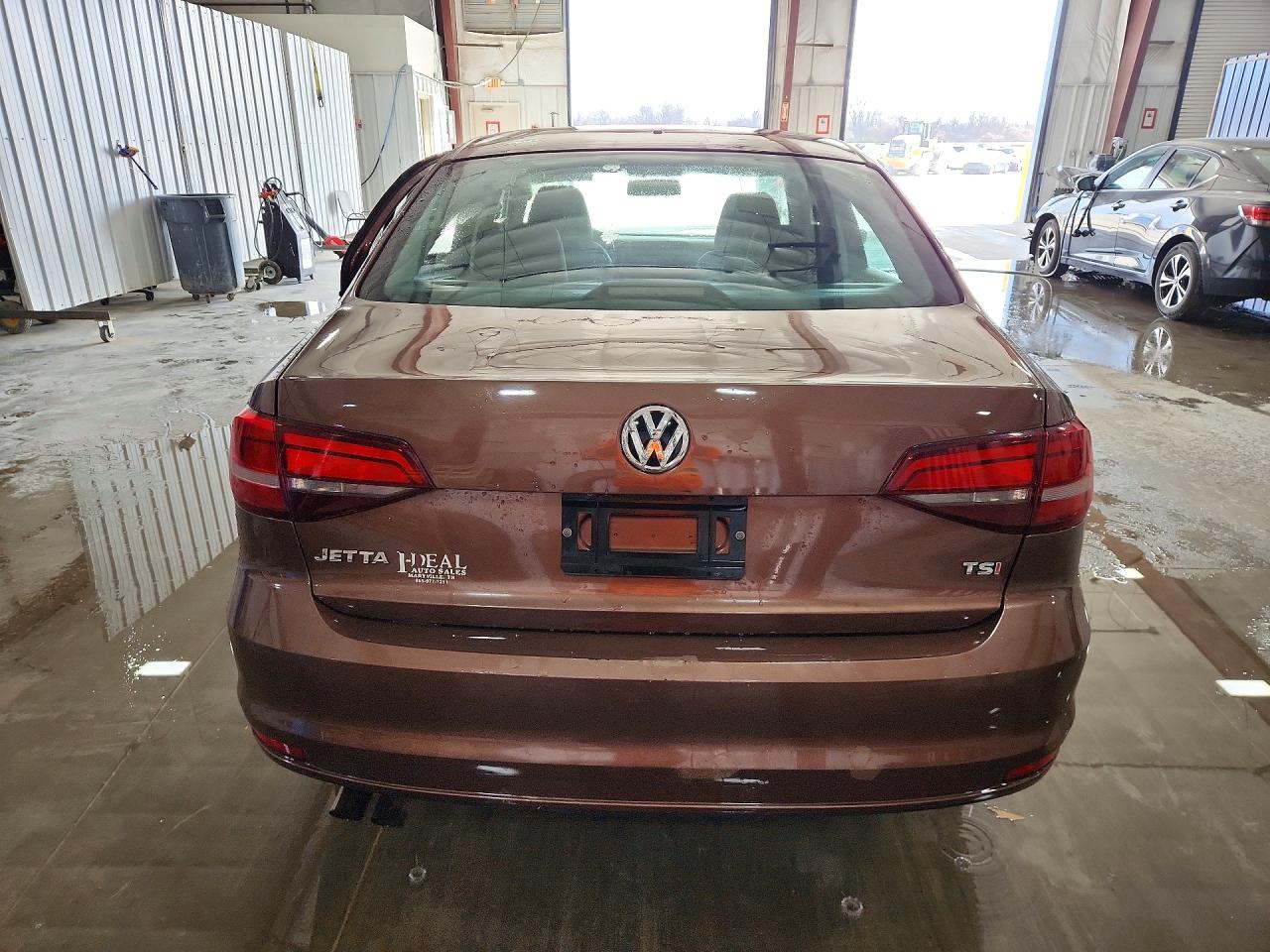 Volkswagen Jetta S