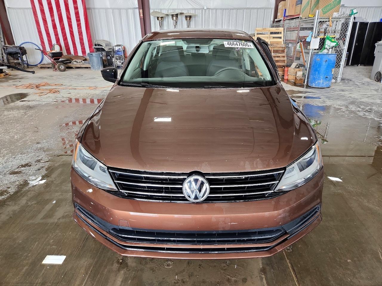 Volkswagen Jetta S