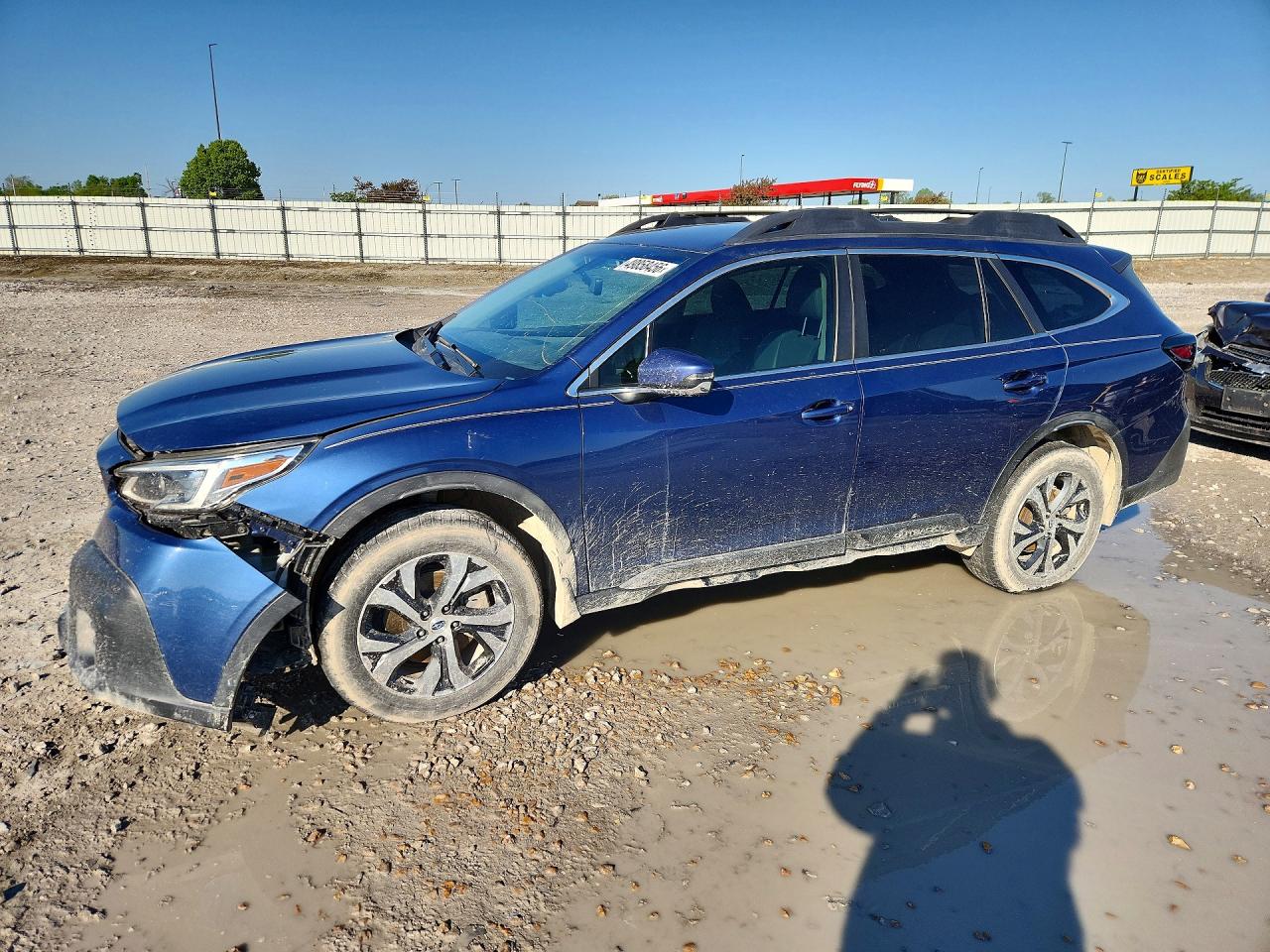 Salvage Subaru Outback Image