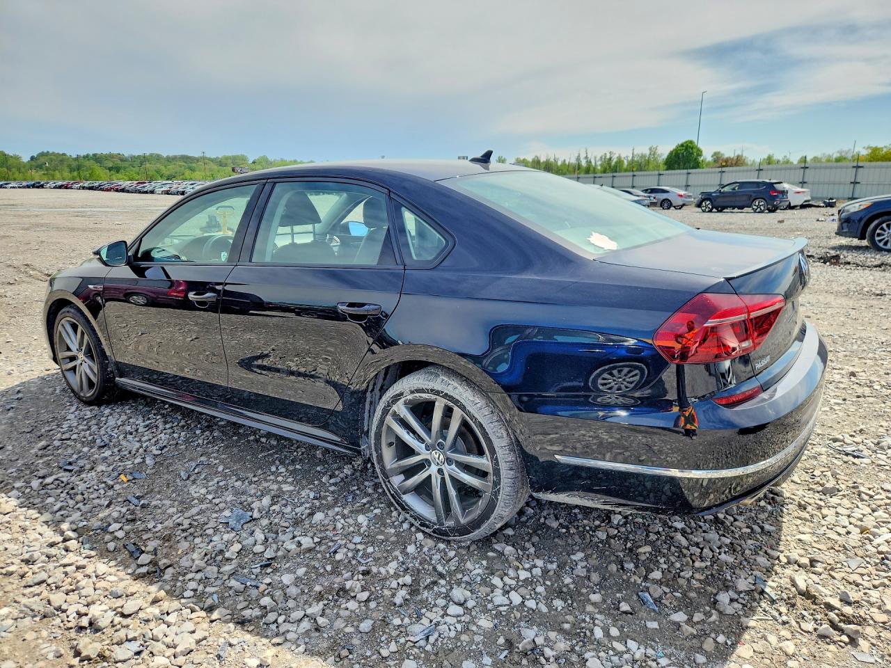 Volkswagen Passat S
