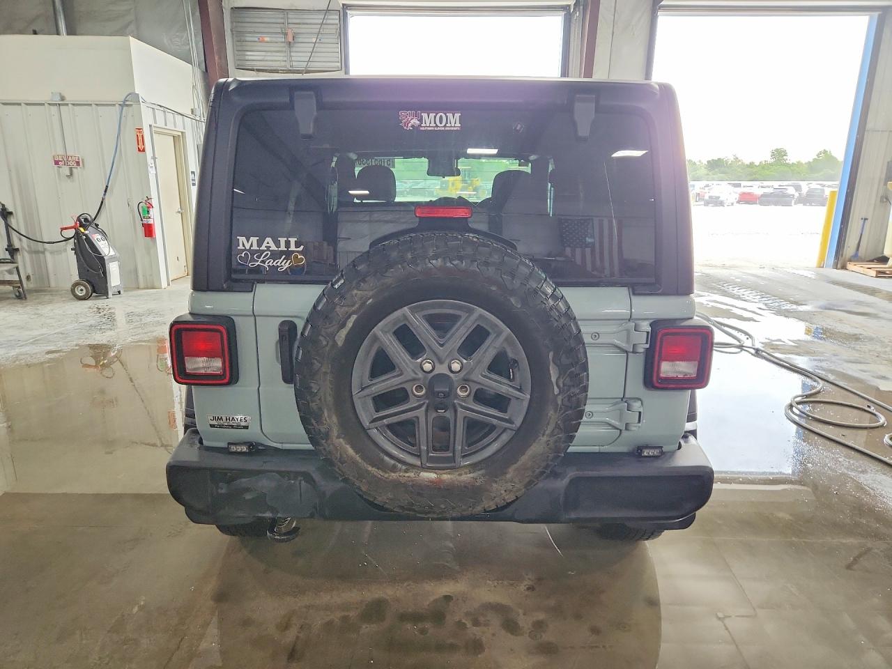 Jeep Wrangler Sport