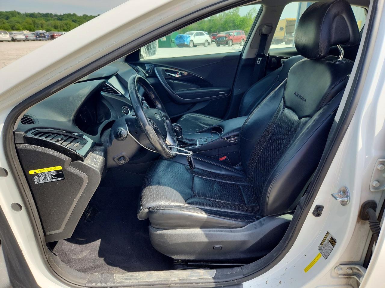Hyundai Azera Base