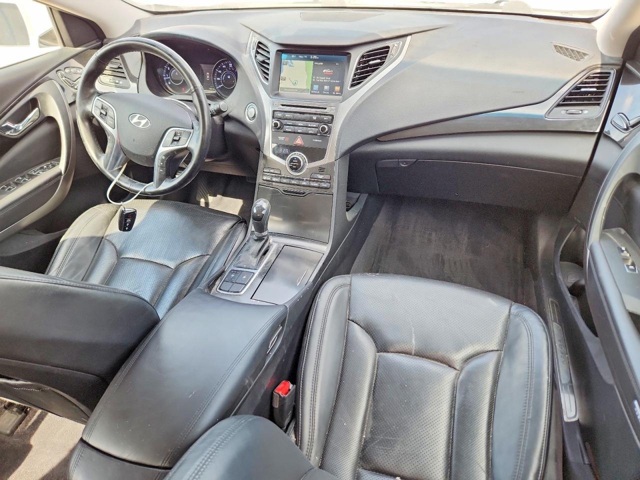 Hyundai Azera Base