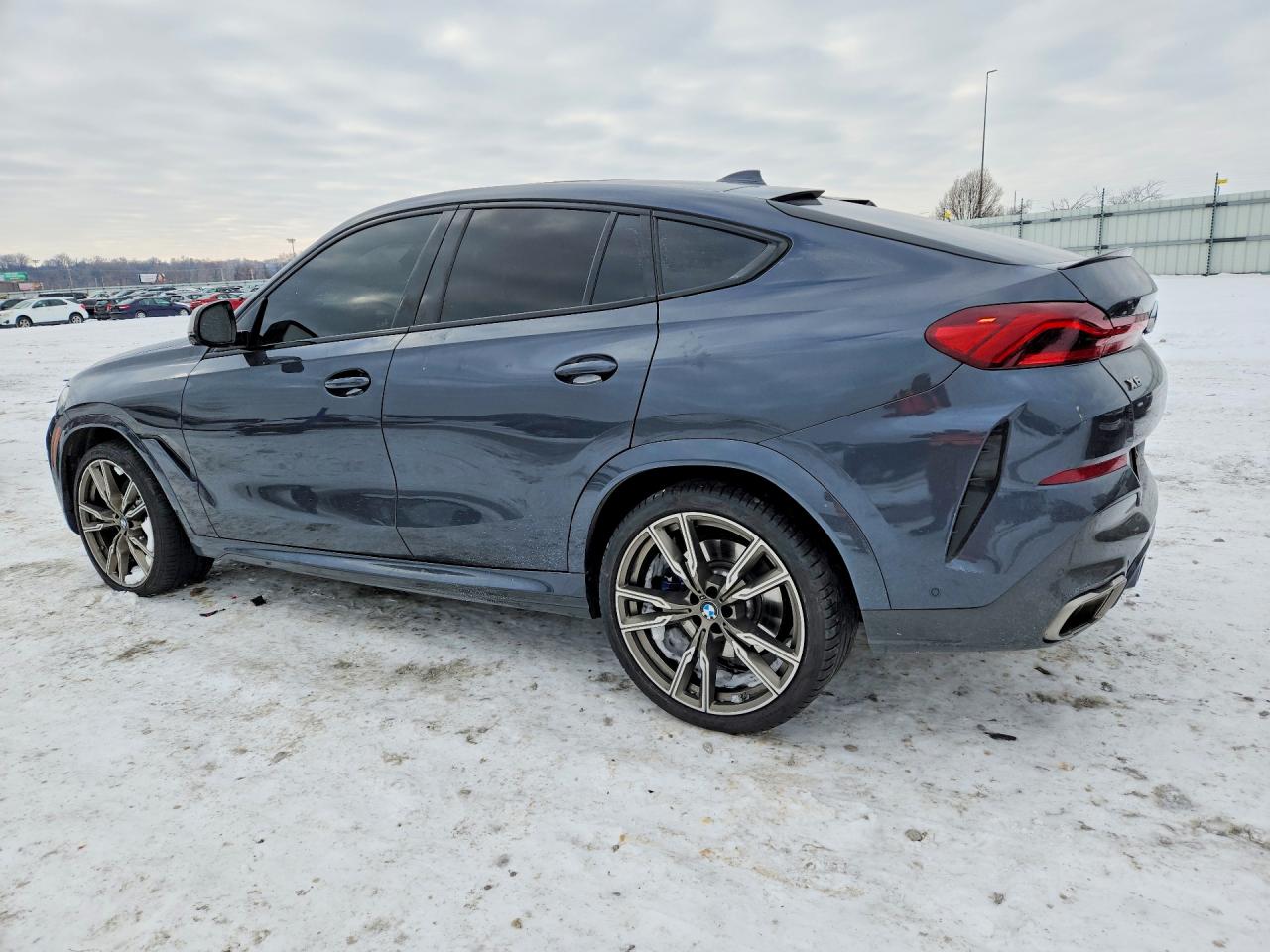 BMW X Series M50i