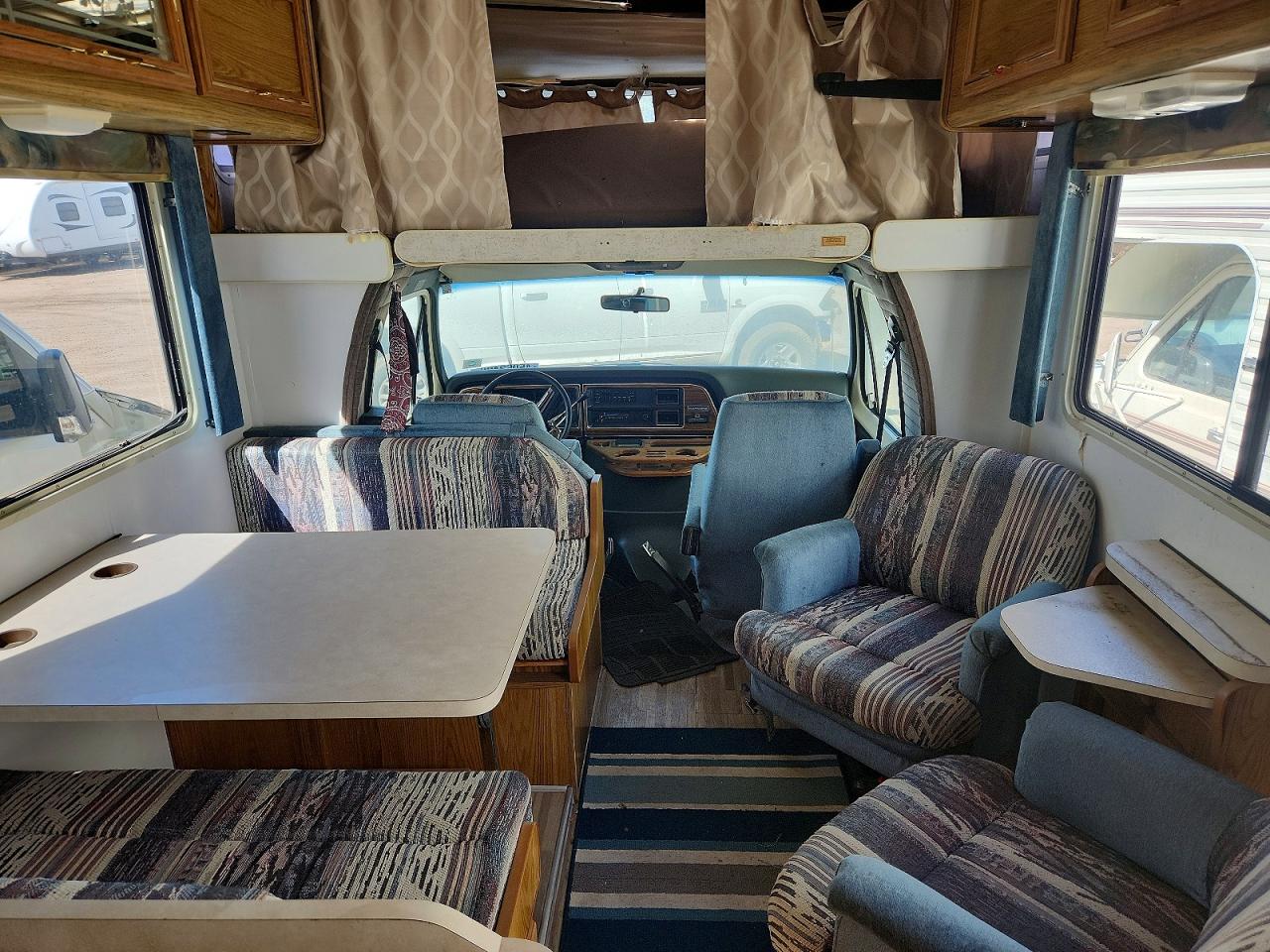 Ford Econoline E350 Cutaway Van