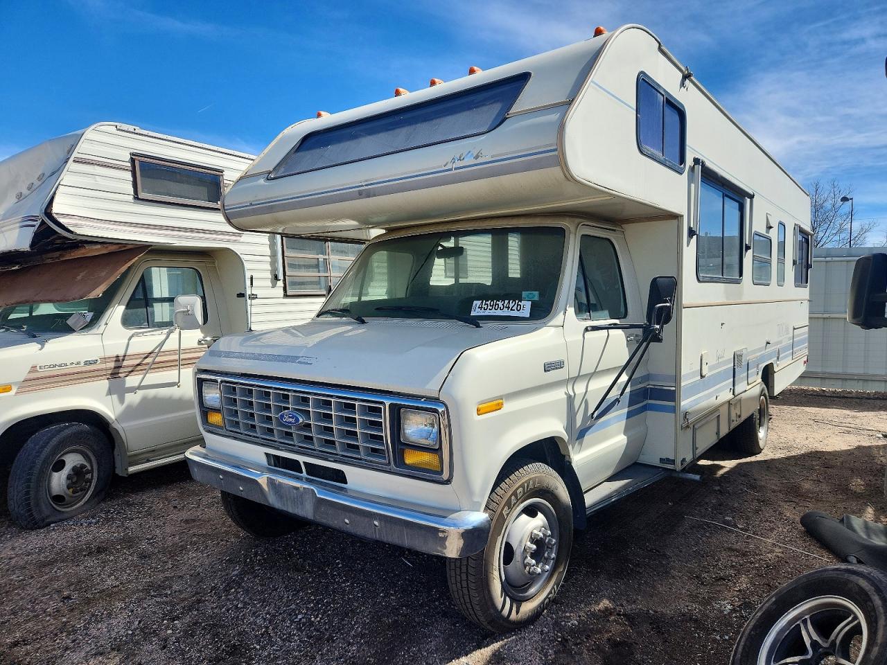 Ford Econoline E350 Cutaway Van