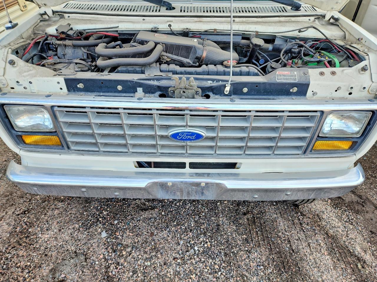 Ford Econoline E350 Cutaway Van