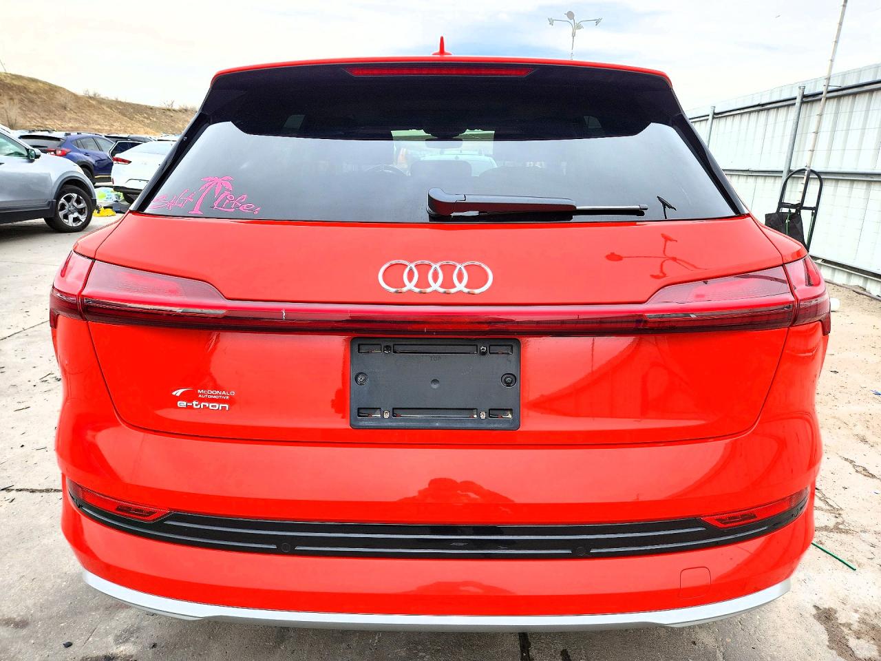 Audi e-tron Premium Plus