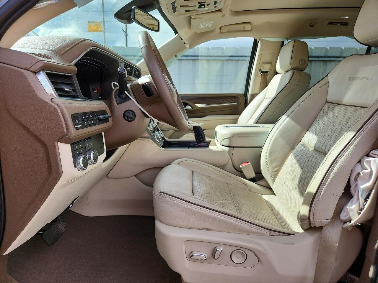 GMC Yukon Denali