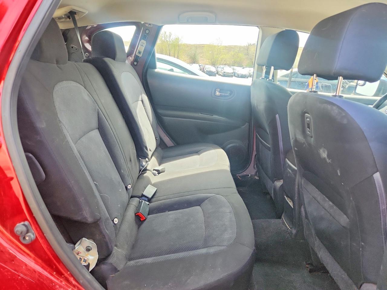 Nissan Rogue S
